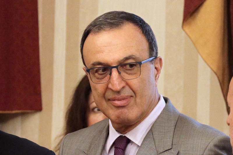 Обезпокоен съм за това което се случва в България Това каза